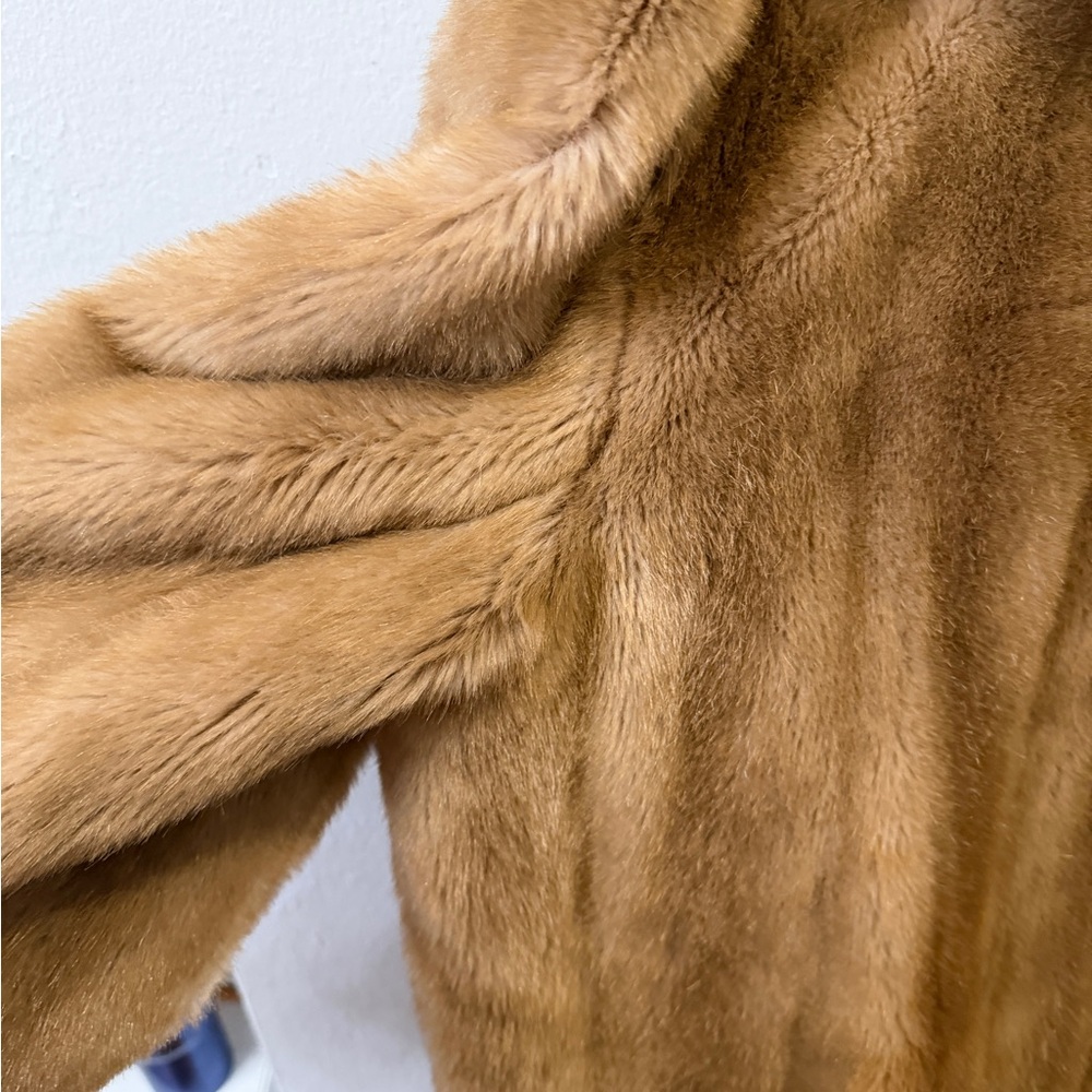 Elegant Tan Teddy Jacket - Picture 3 of 9
